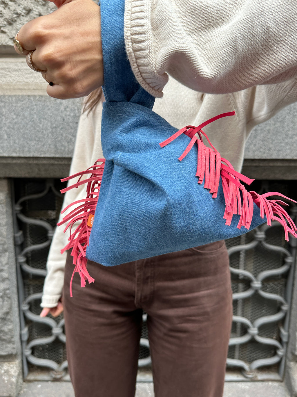 Nodo Bag - Western pink fringe / Light denim
