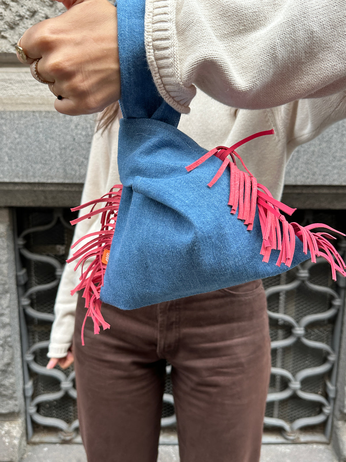 Nodo Bag - Western pink fringe / Light denim